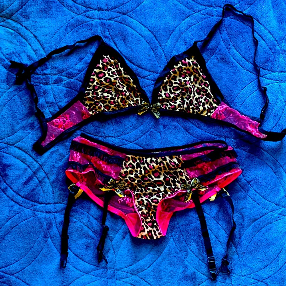 Lucy B. Lingerie set. Worn for photoshoots only.